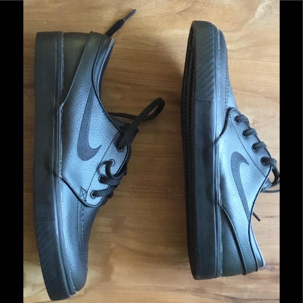 Nike SB Zoom Stefan Janoski Black Leather, NWOT